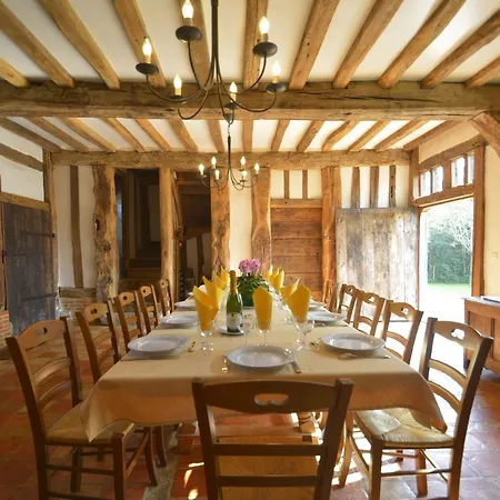 Vintage Holiday In With Spacious Garden * Offranville
