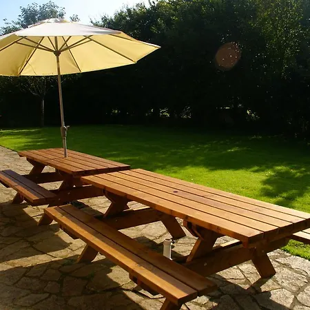 펜션 Vintage Holiday In With Spacious Garden